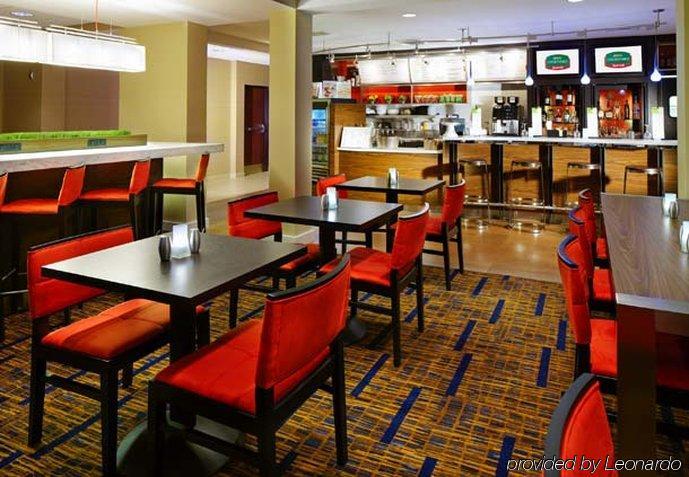 Hotel Courtyard By Marriott Cleveland Willoughby Restaurante foto