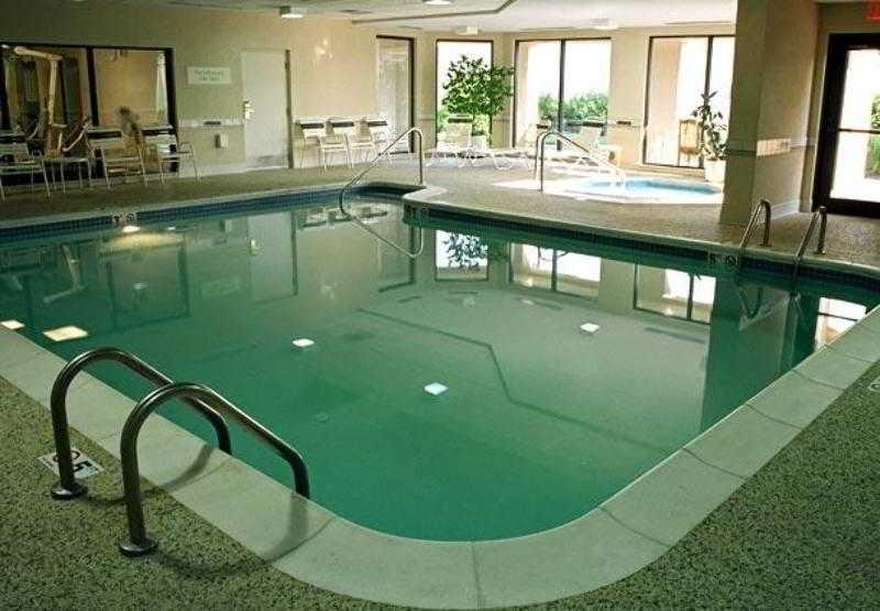 Hotel Courtyard By Marriott Cleveland Willoughby Facilidades foto